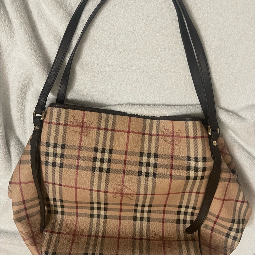 Burberry Bolsa Haymarket PVC tote bag with baby pouch